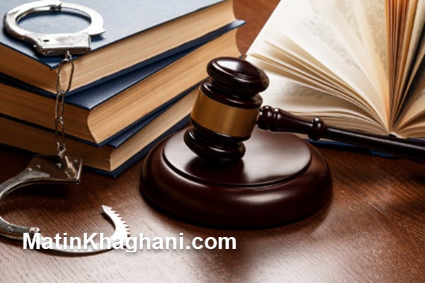 چرا مراجعه به وکیل جرائم سیاسی در اصفهان اهمیت دارد؟